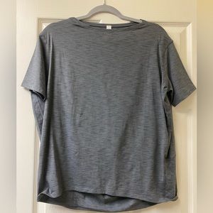 Lululemon training top